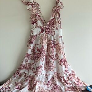 Cupshe Backless Dress in Pink and Cream Paisley